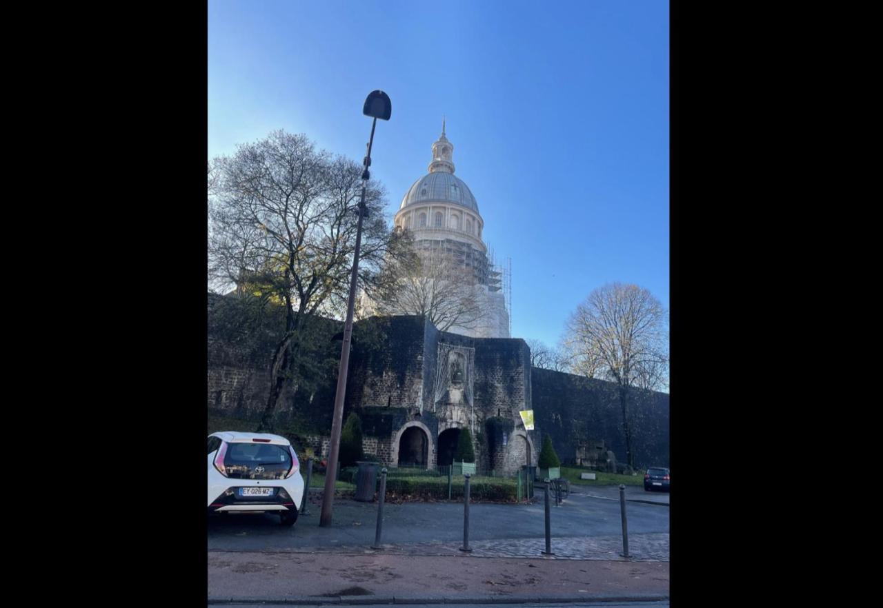 Le Henry Au Coeur De La Vieille Ville Булон сюр Мер Екстериор снимка